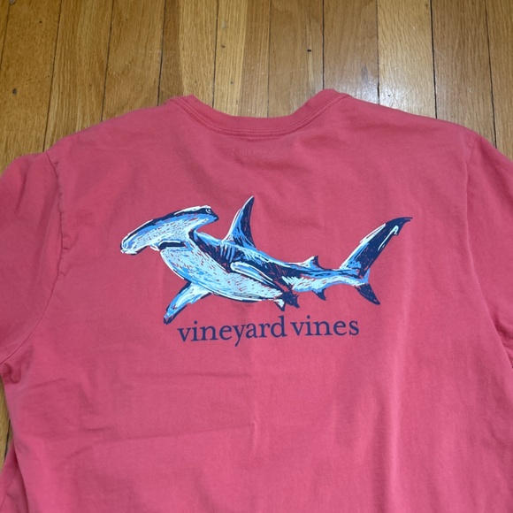 NWOT Vineyard Vines Mens tshirt - Picture 5 of 5